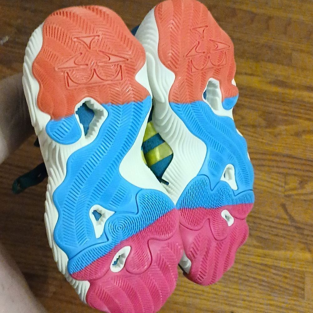 ADIDAS - Picture 4 of 4